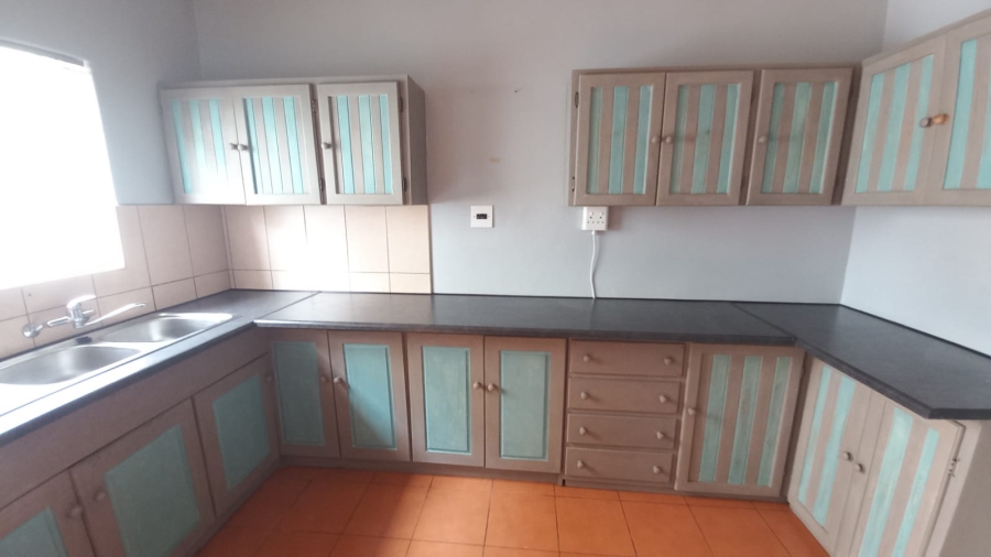 2 Bedroom Property for Sale in Potchefstroom North North West